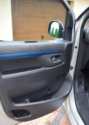 Peugeot Traveller cena 109899 przebieg: 199000, rok produkcji 2019 z Brzeziny małe 191